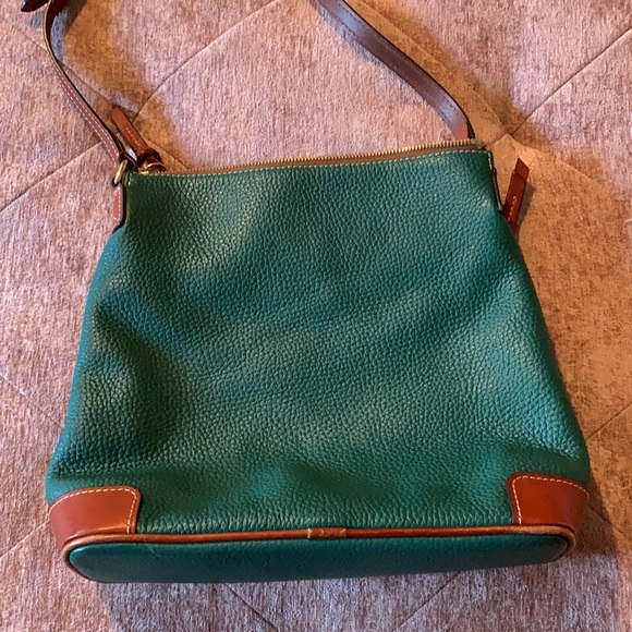 Authentic Dooney and Burke shoulder bag - Picture 2 of 4